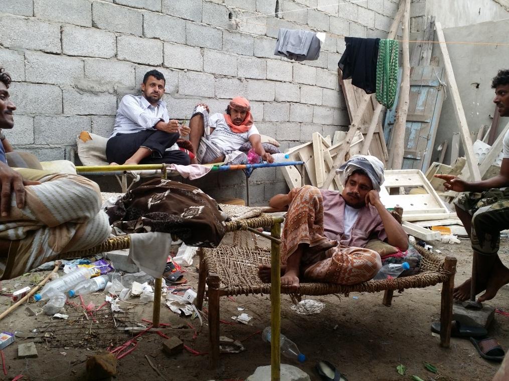 Fishermen resting and chewing qat