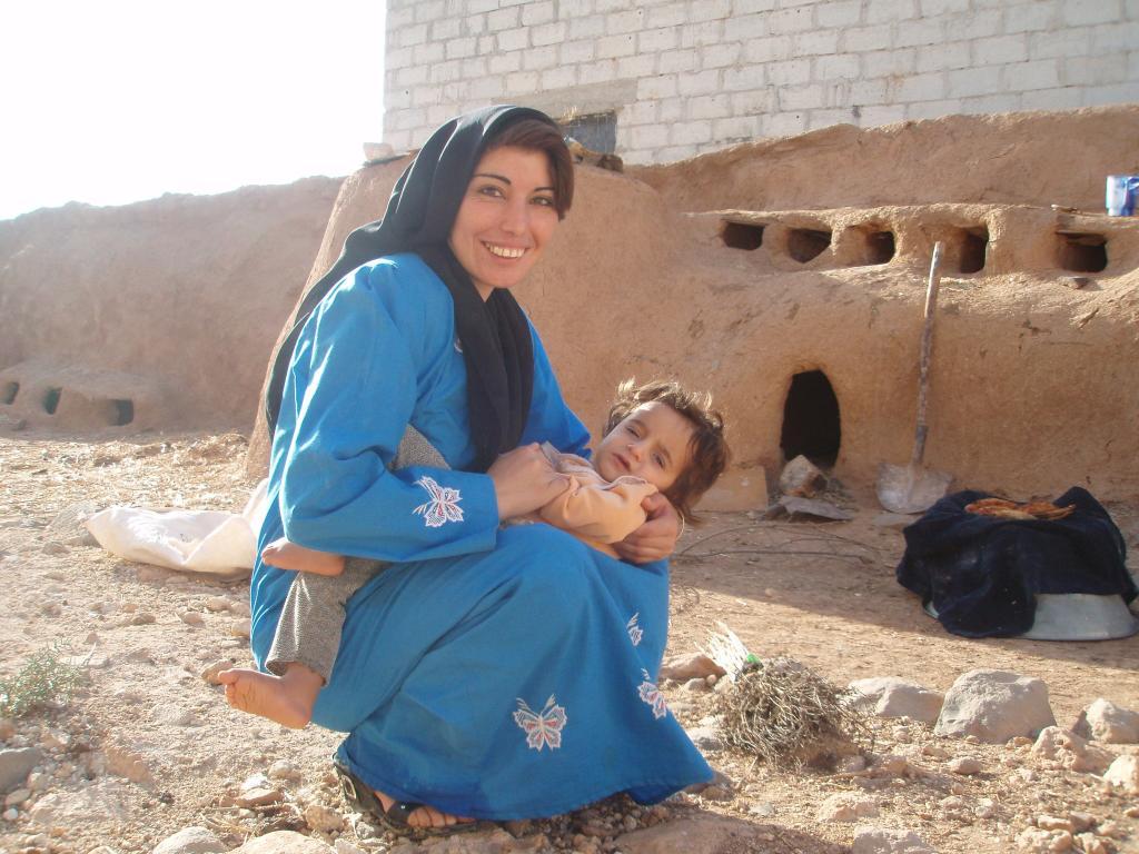 Doing fieldwork, sharing life, Rif Maarrat el-Nouman (Idlib), 2010 (Sarkis)
